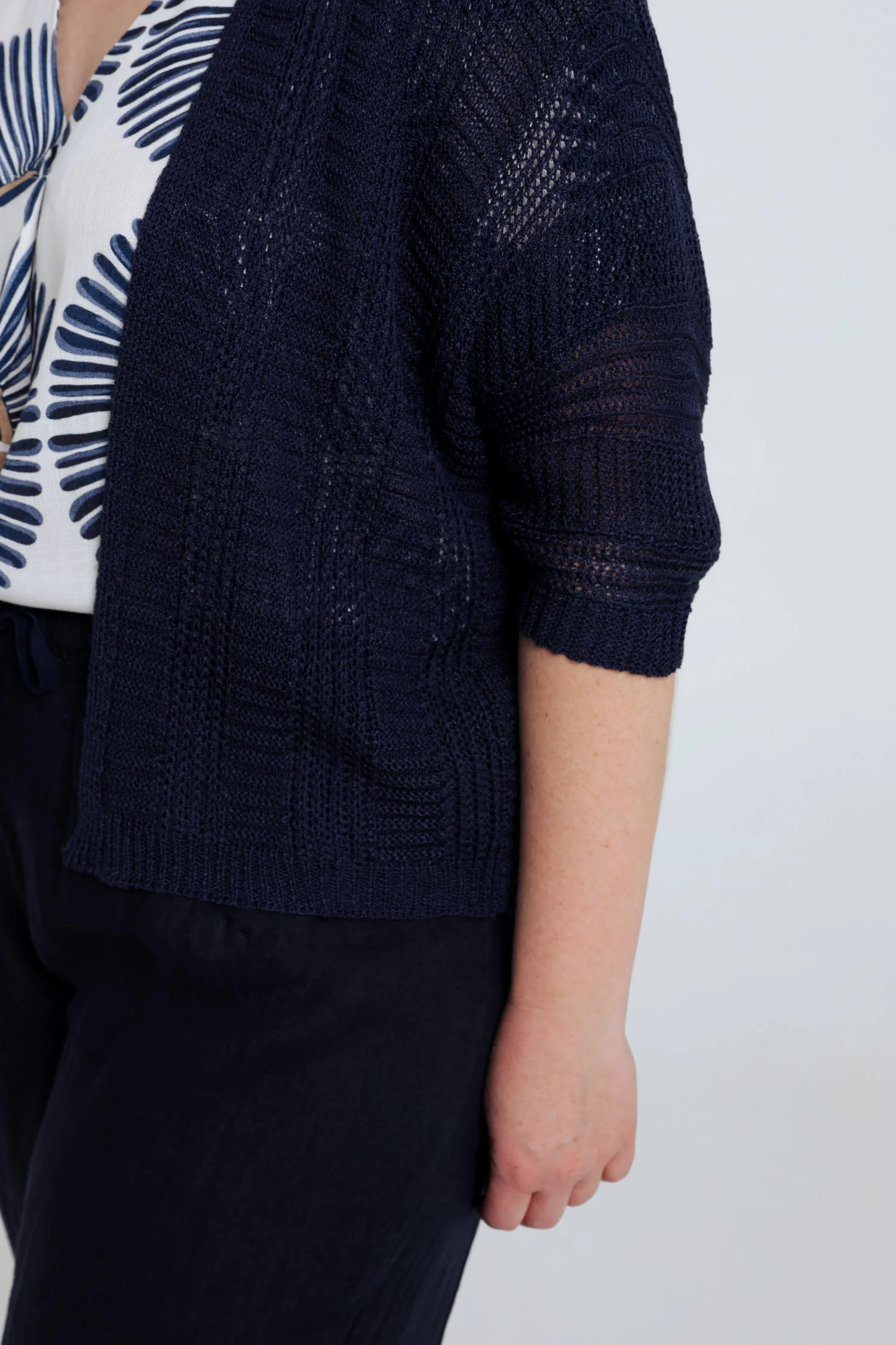 Gilet ajouré uni – Image 4