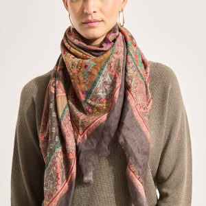 Foulard imprimé en soie et laine