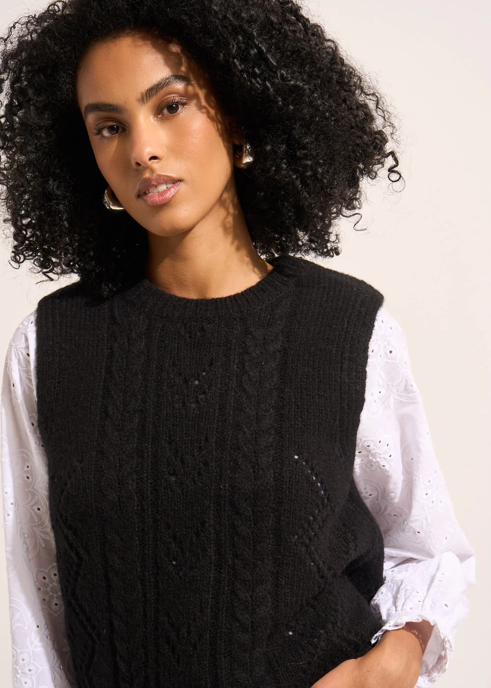 Pull sans manches à col rond et jeu de points – Image 4