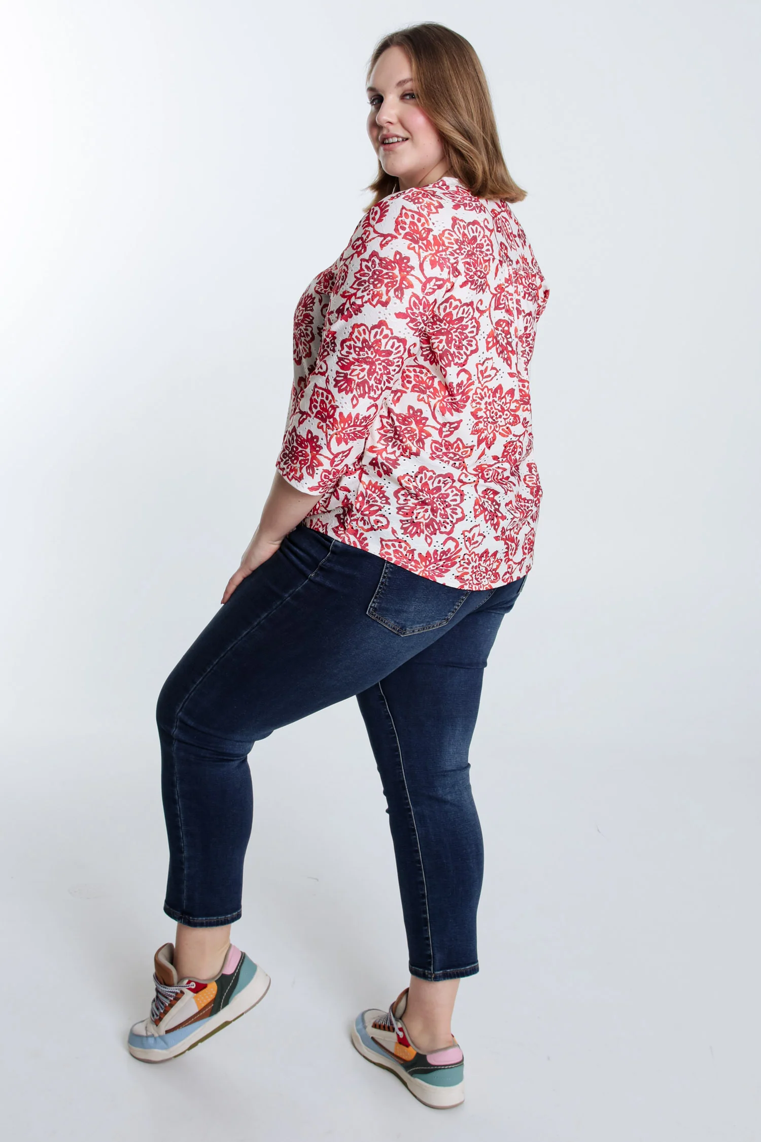 T-shirt brodé imprimé fleurs